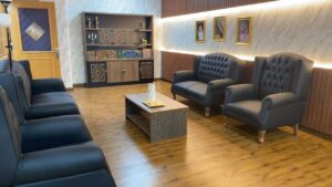 تحتاج إلى محامي جدة أو خدمات قانونية؟ 1 مكتب استقبال العميل في مكتب الصفوة للمحاماة والاستشارات القانونية